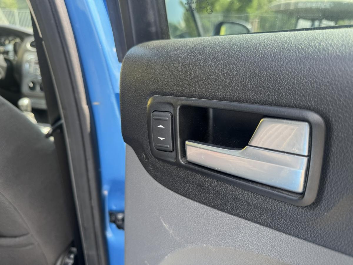 Ford Focus 2 original T&uuml;r hinten rechts Vision Blau Kombi Facelift Bj.2008